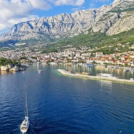 Aloha Appartement Makarska